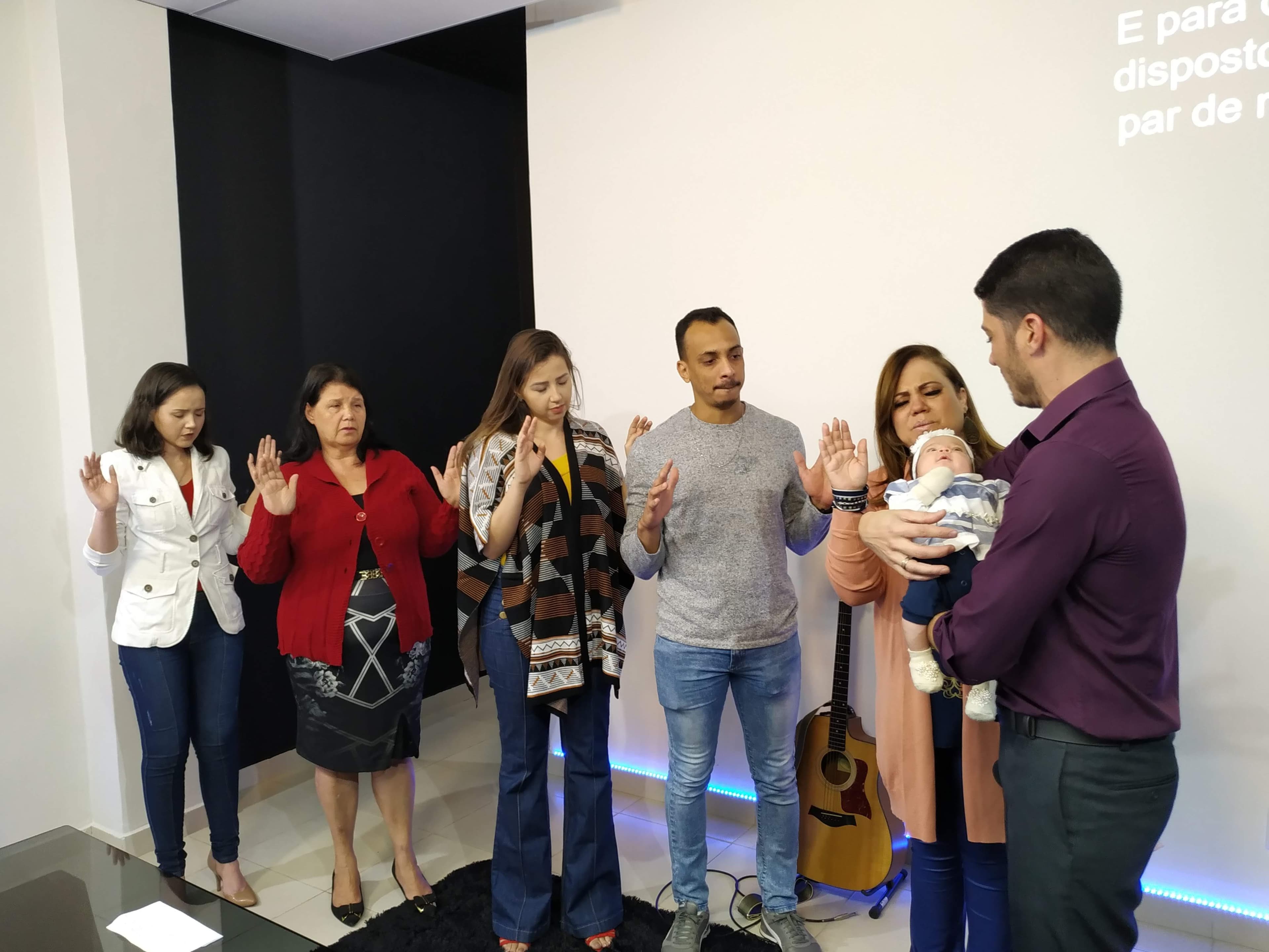 Dedicação de bebê